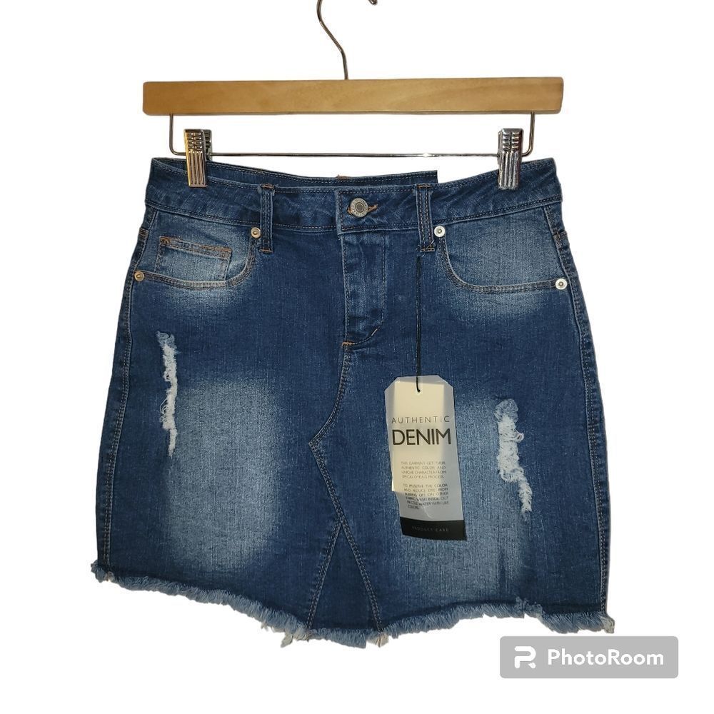 Love Tree Denim jean skirt size 5